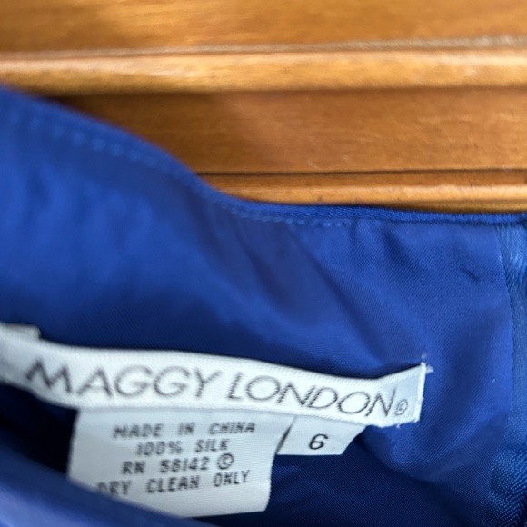 Maggy London Royal Blue Sheath Dress - Picture 9 of 9